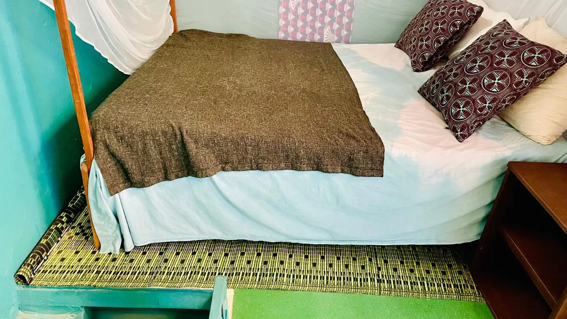 Fadidi House Bed & Breakfast Dakar Senegal